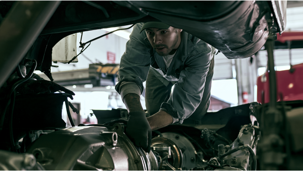 How Fleets Keep Fluid Leaks From Coming Back